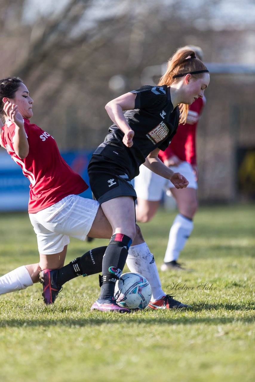 Bild 144 - F Rot Schwarz Kiel - SV Henstedt Ulzburg 2 : Ergebnis: 1:1